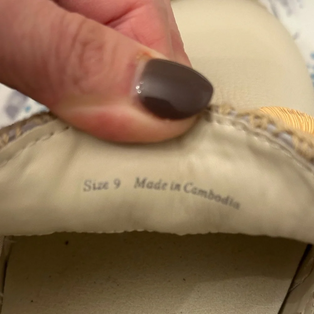 NWOT Dolce Vita Women’s Jhenee‎ espadrille platform slip-on sneakers - Size 9